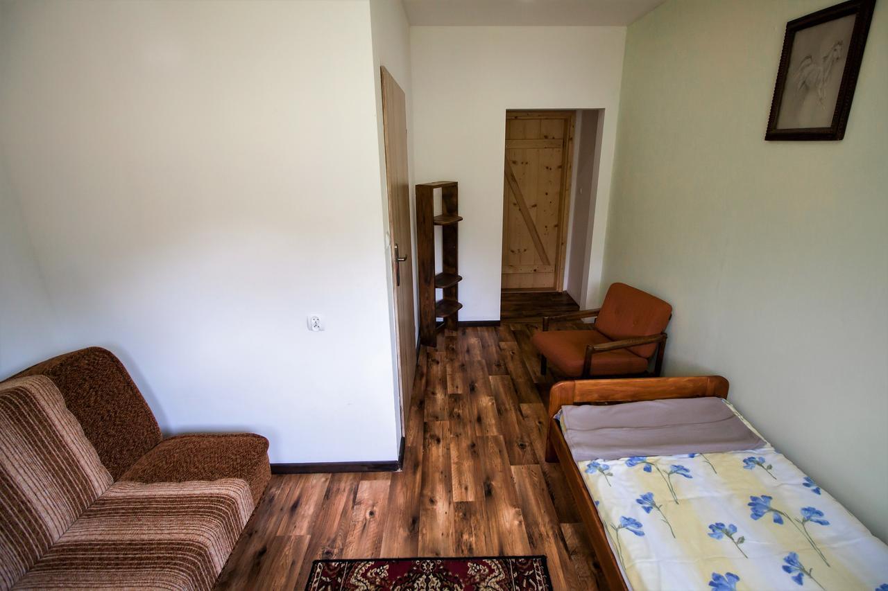 Hostel Kremenaros Ustrzyki Górne Exterior foto